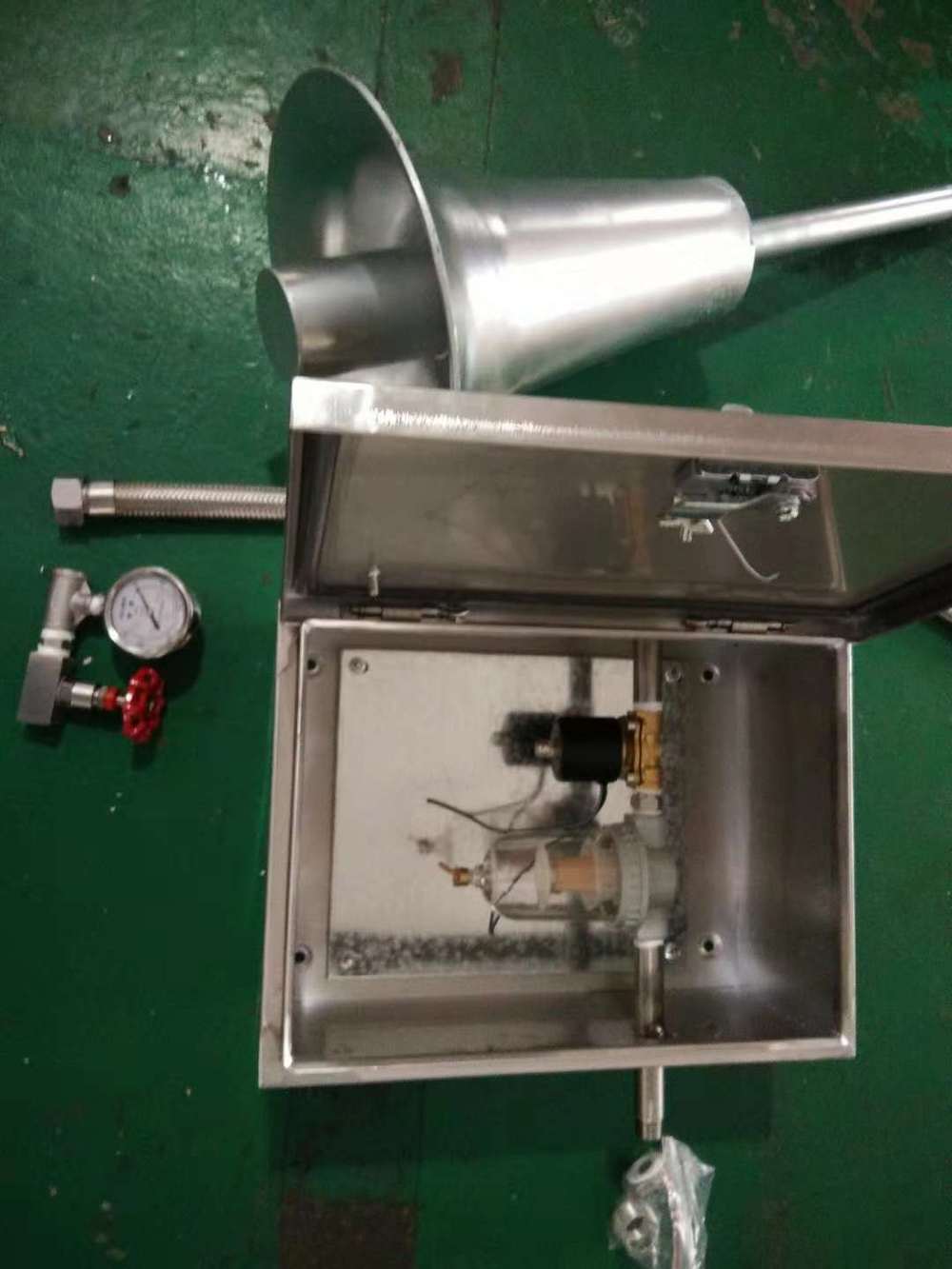 省煤器脱硝吹灰器系统